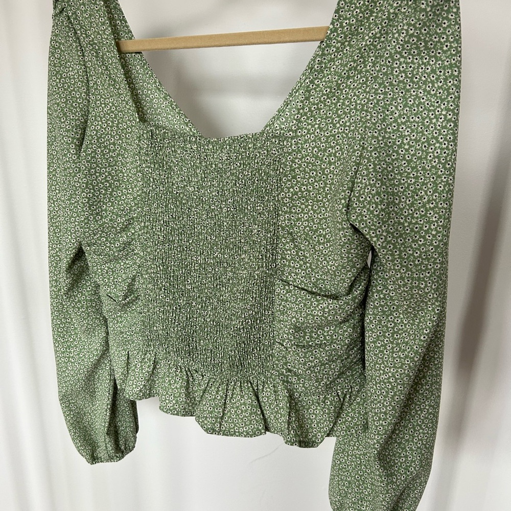 H&M Green Patterned Blouse - Picture 2 of 7